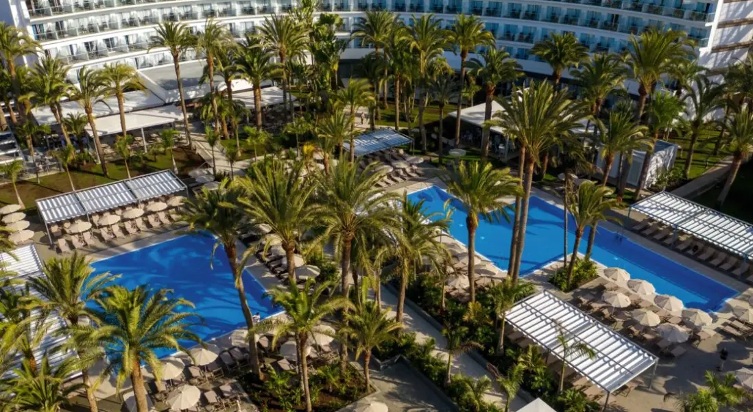 Basen w hotelu Riu Palace Palmeras