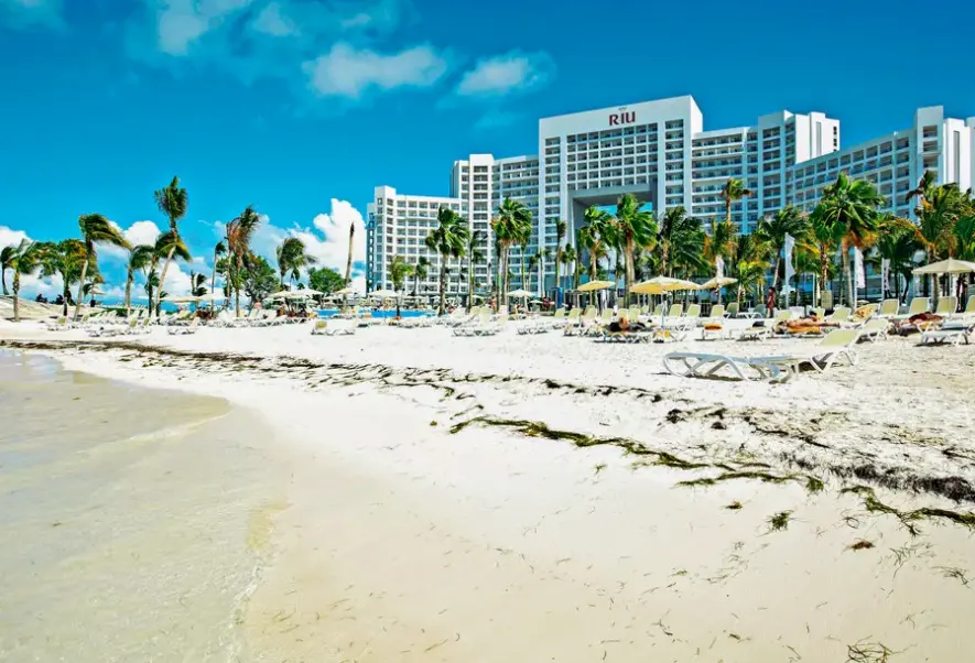 Plaża przy hotelu Riu Palace Peninsula