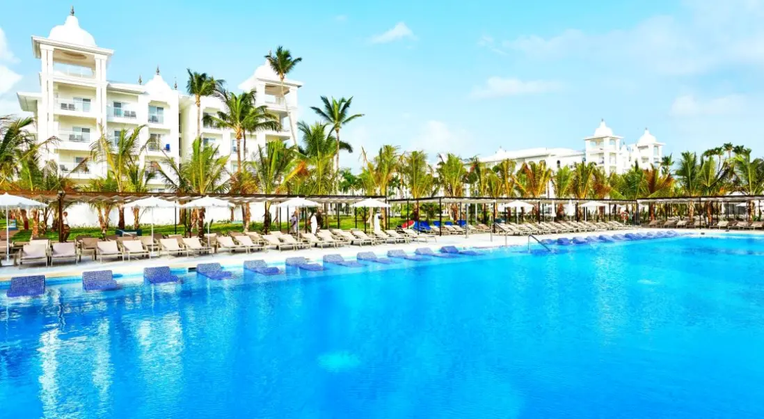 Basen w hotelu Riu Palace Punta Cana