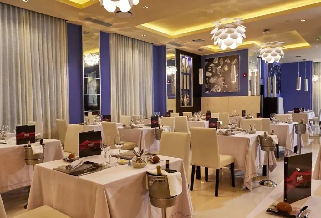 Restauracja i jedzenie w hotelu Riu Palace Riviera Maya