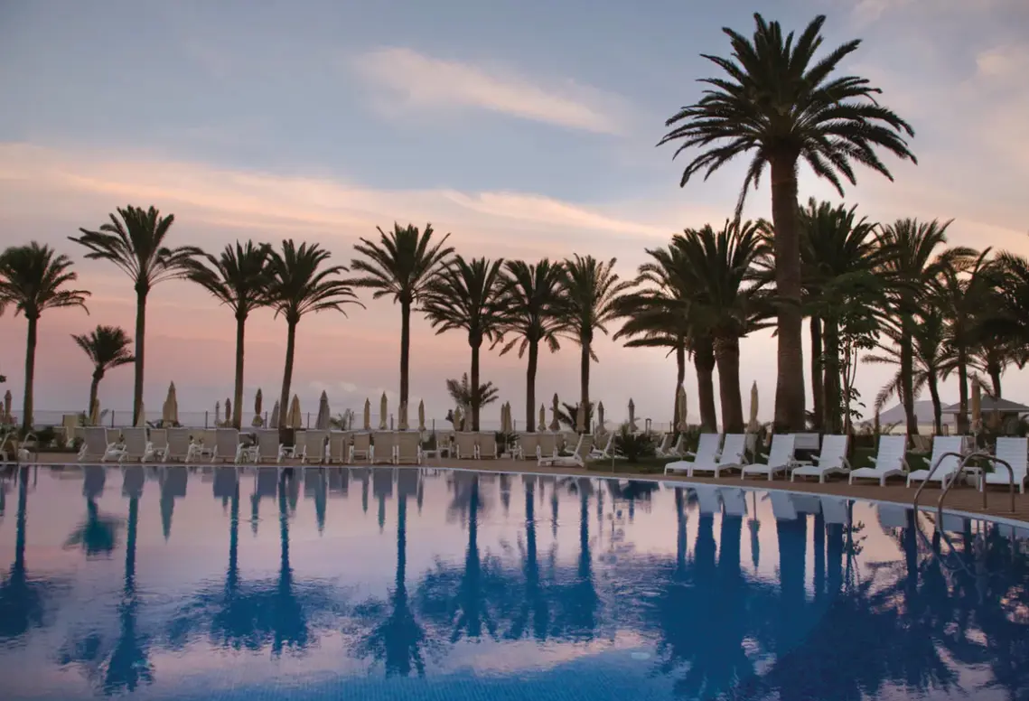 Basen w hotelu Riu Palace Tres Islas