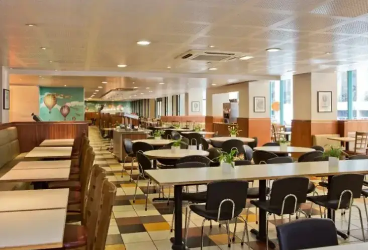 Restauracja i jedzenie w hotelu Royal National