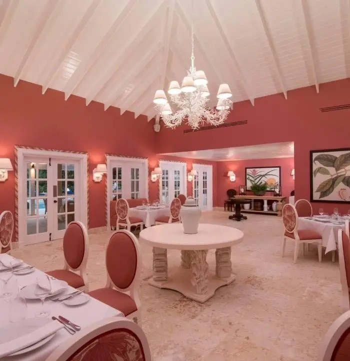 Royalton CHIC Punta Cana Resort & Spa — TORTUGA BAY PUNTACANA RESORT & CLUB