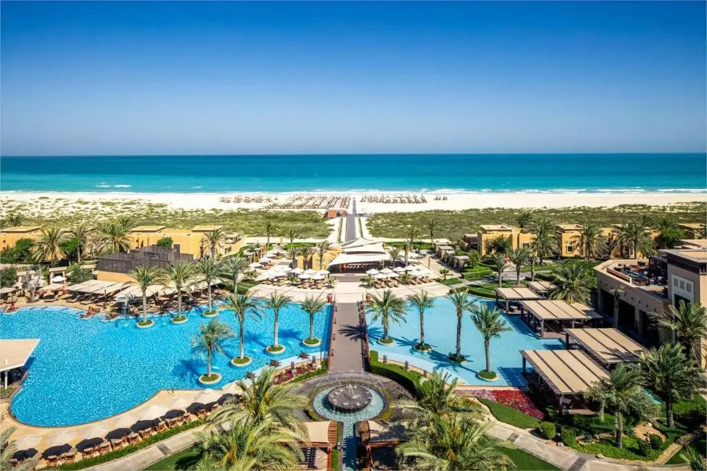 Saadiyat Rotana Resort & Villas — SAADIYAT ROTANA RESORT & VILLAS