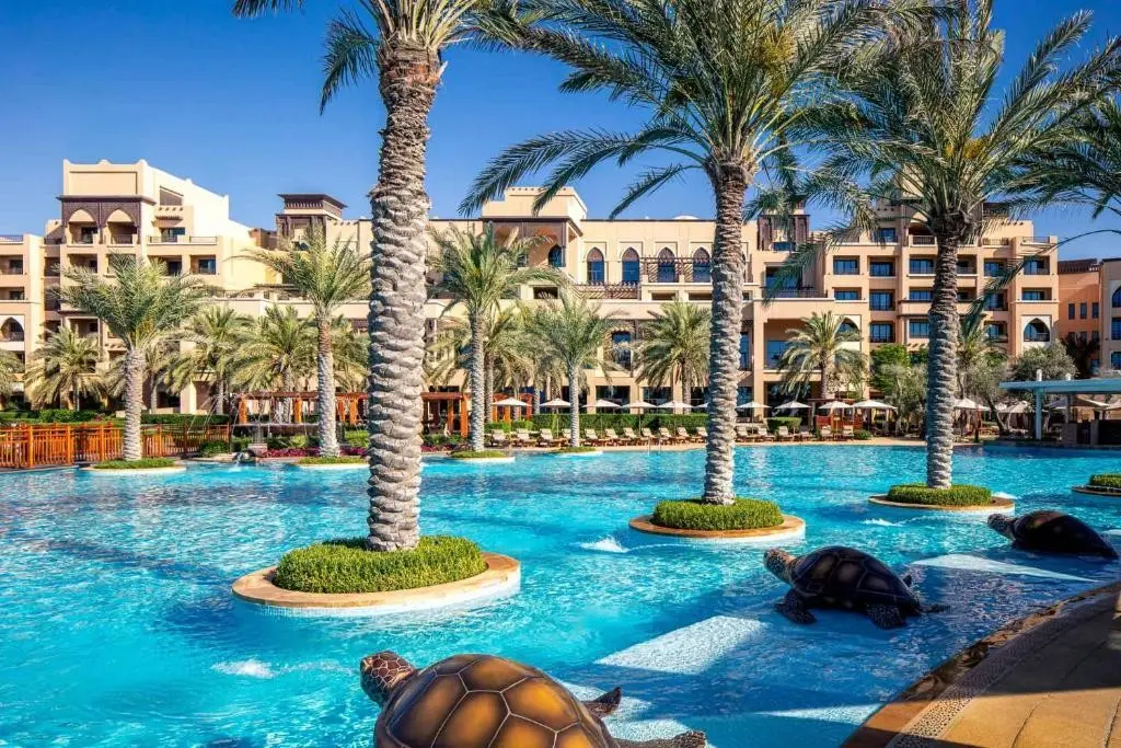 Saadiyat Rotana Resort & Villas — SAADIYAT ROTANA RESORT & VILLAS