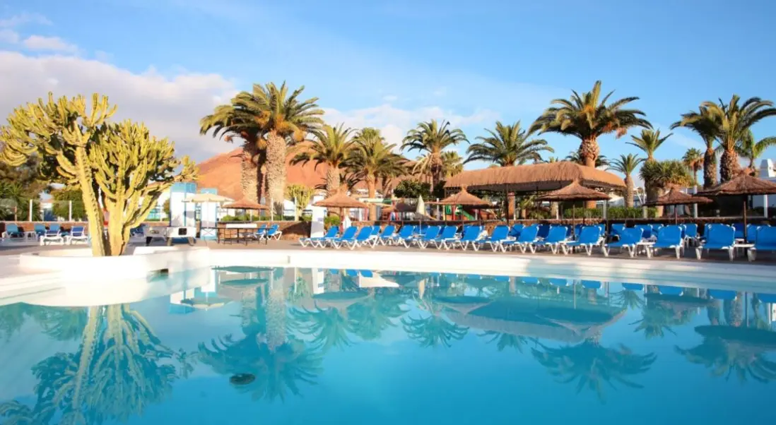 Basen w hotelu Sandos Atlantic Gardens