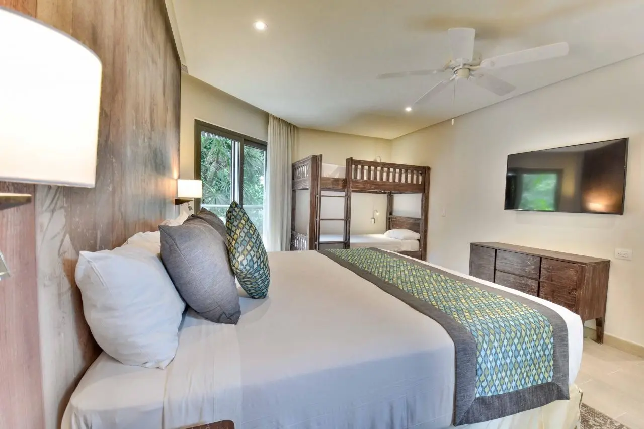 Sandos Caracol Eco Resort & Water Park — SANDOS CARACOL ECO RESORT