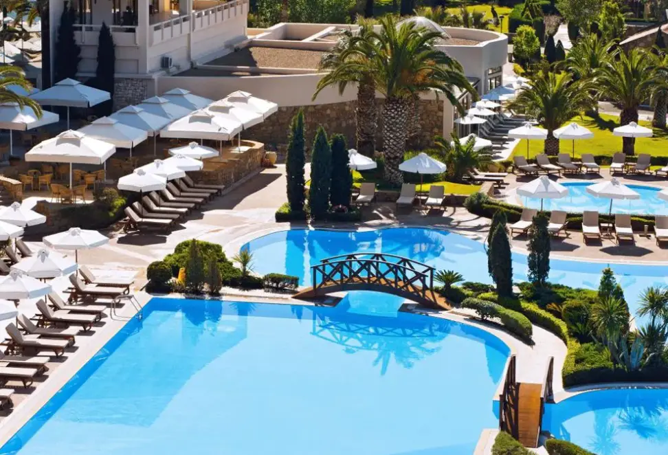 Basen w hotelu Sani Beach