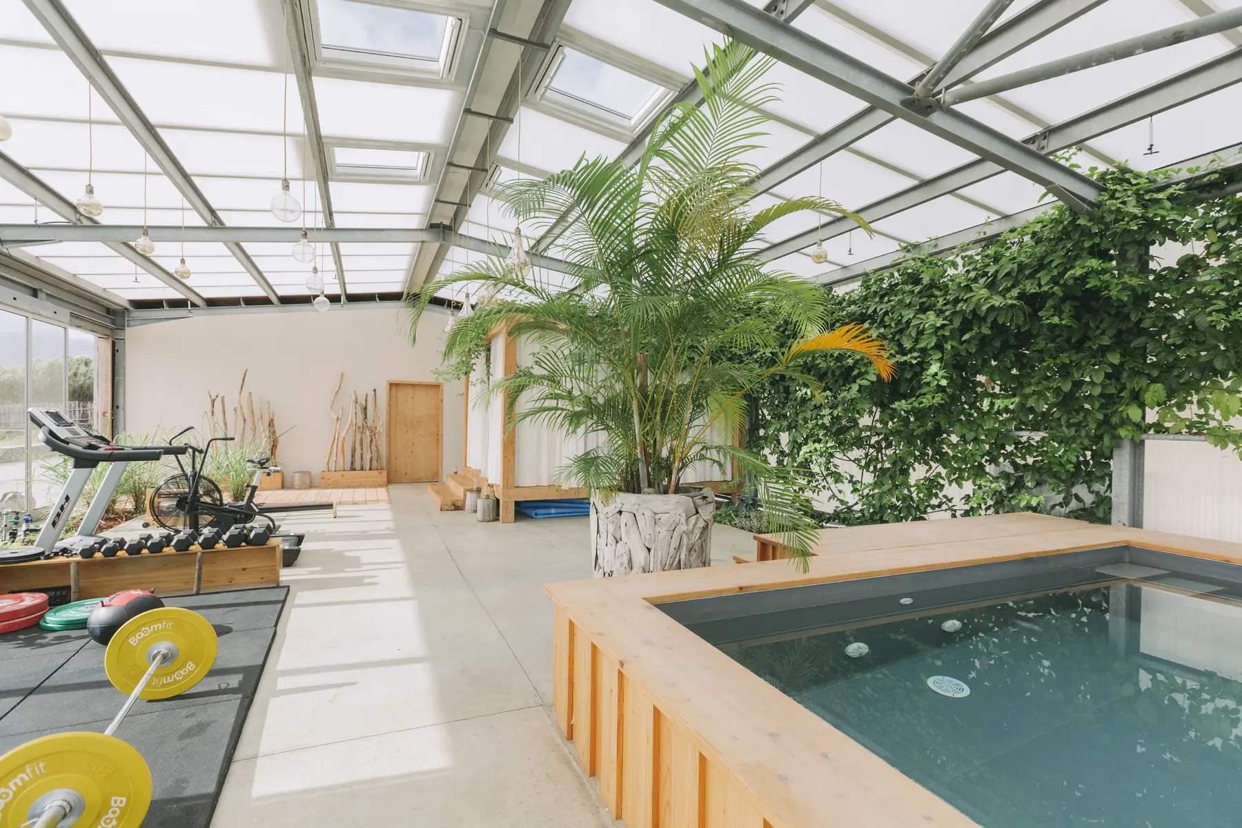 Santa Barbara Eco Beach Resort — SANTA BARBARA ECO-BEACH