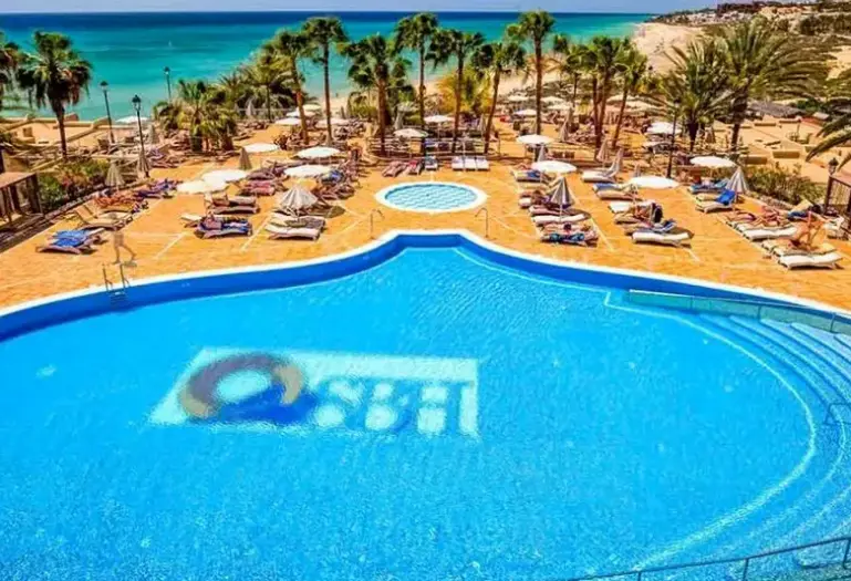 Basen w hotelu Sbh Taro Beach