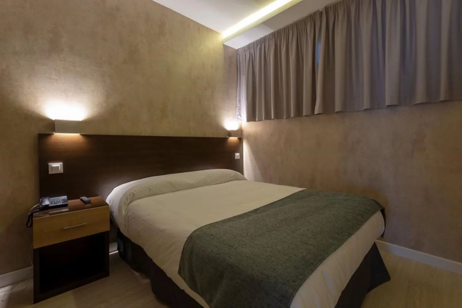 Hotel Serrano Recoletos Aparthotel