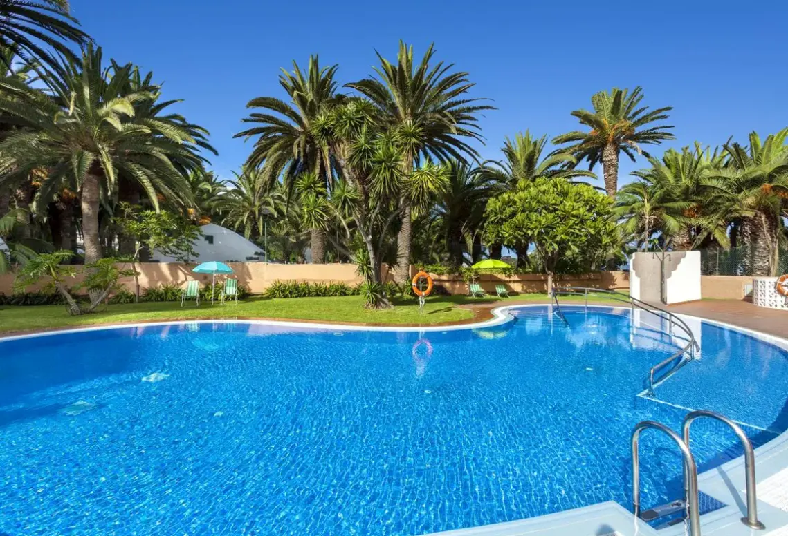 Basen w hotelu Sol Puerto de la Cruz