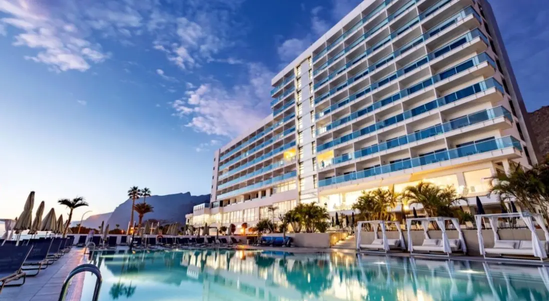 Basen w hotelu TUI Blue Los Gigantes