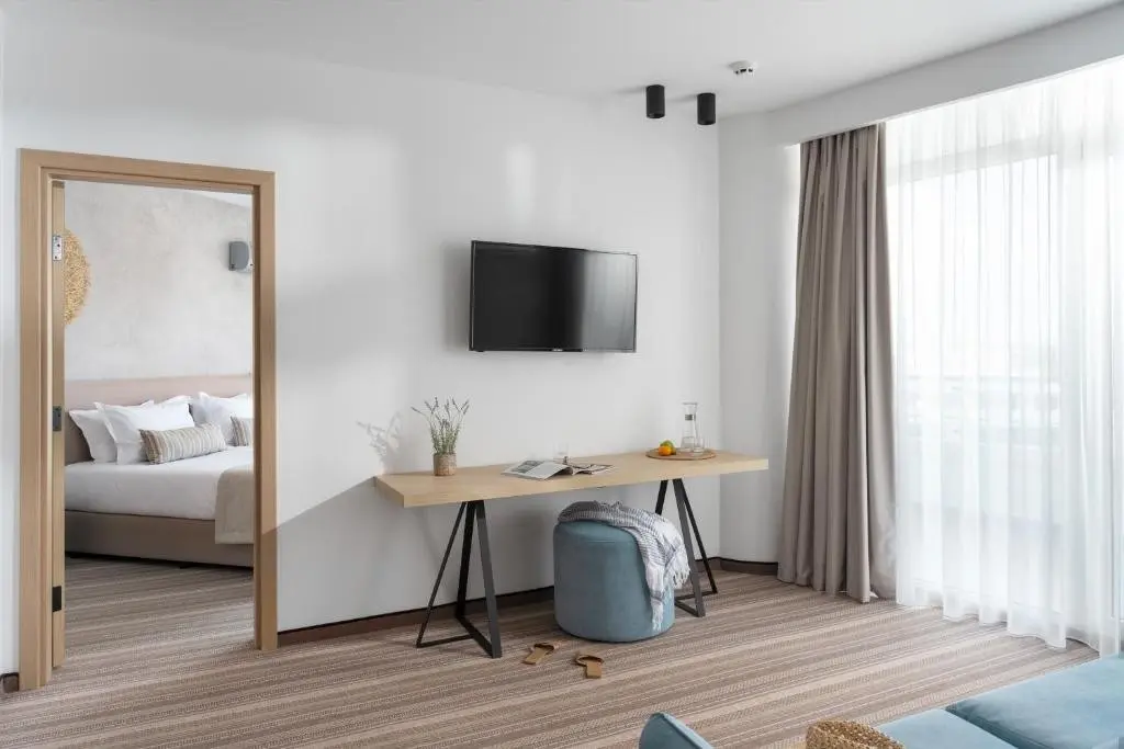 Tui Suneo Perla — SUNEO PERLA