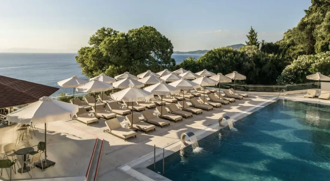 Basen w hotelu Valmar Corfu by Louis Hotels