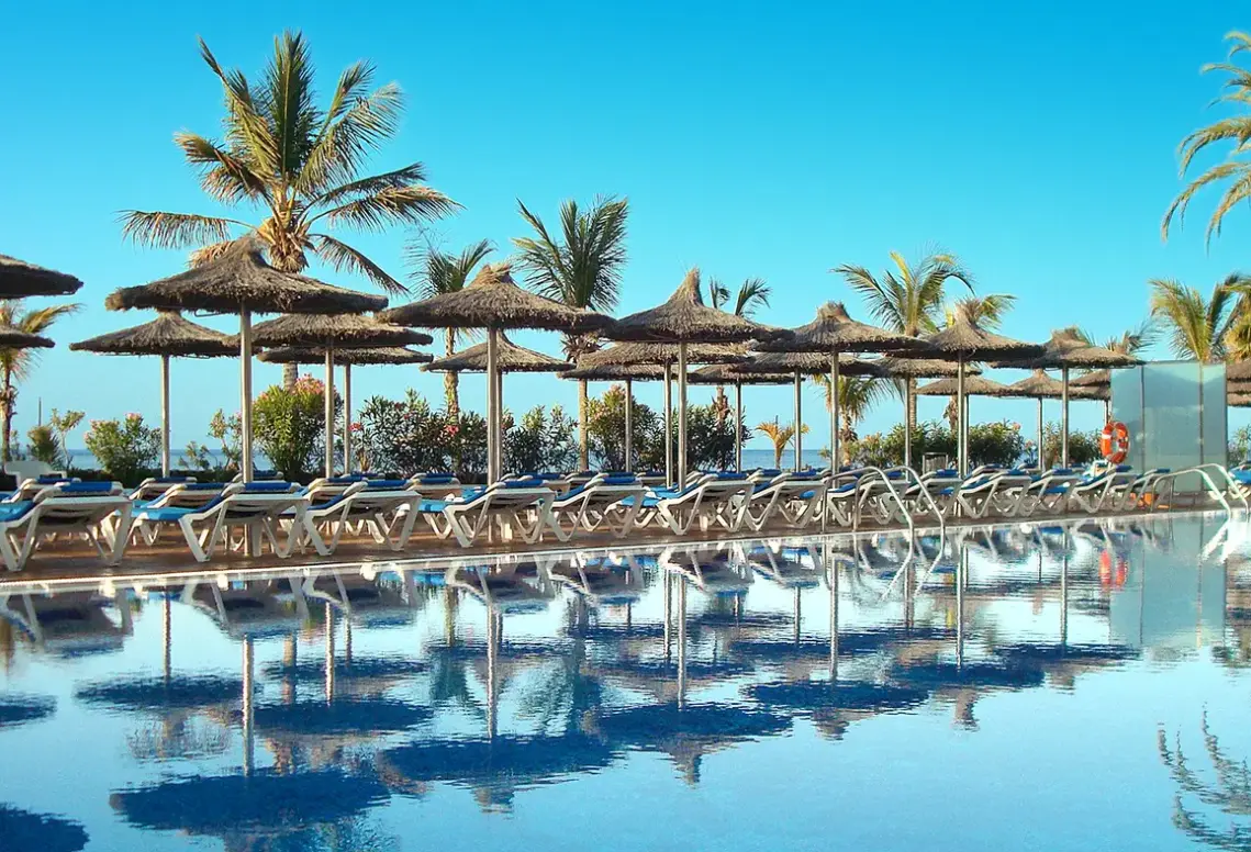 Basen w hotelu Vik Hotel San Antonio