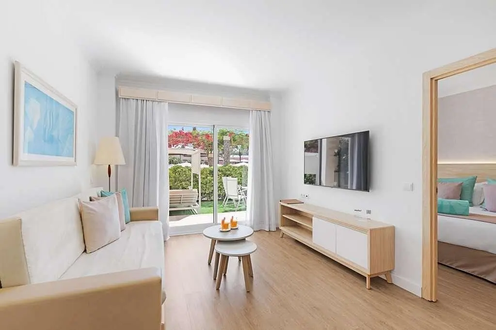 Viva Blue & Spa — VIVA BLUE & SPA