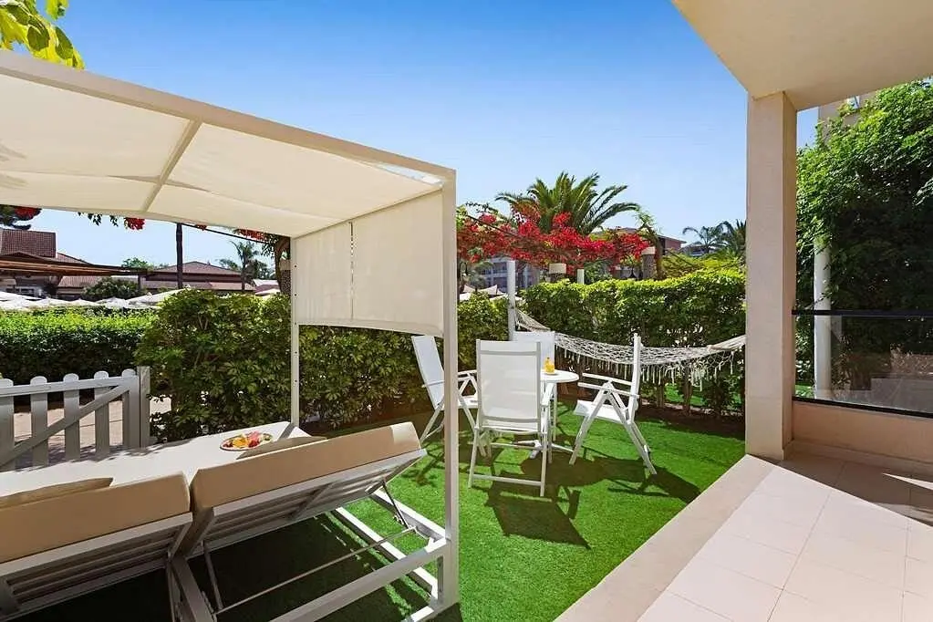 Viva Blue & Spa — VIVA BLUE & SPA