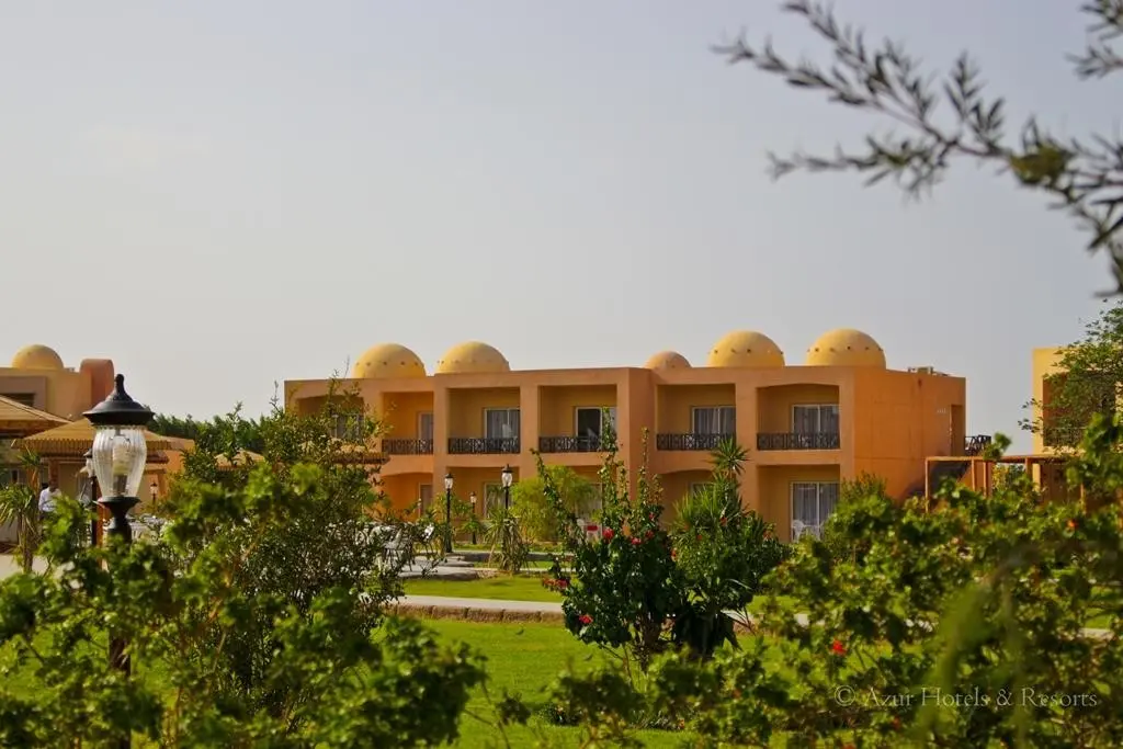 Wadi Lahmy Azur — WADI LAHMY AZUR RESORT