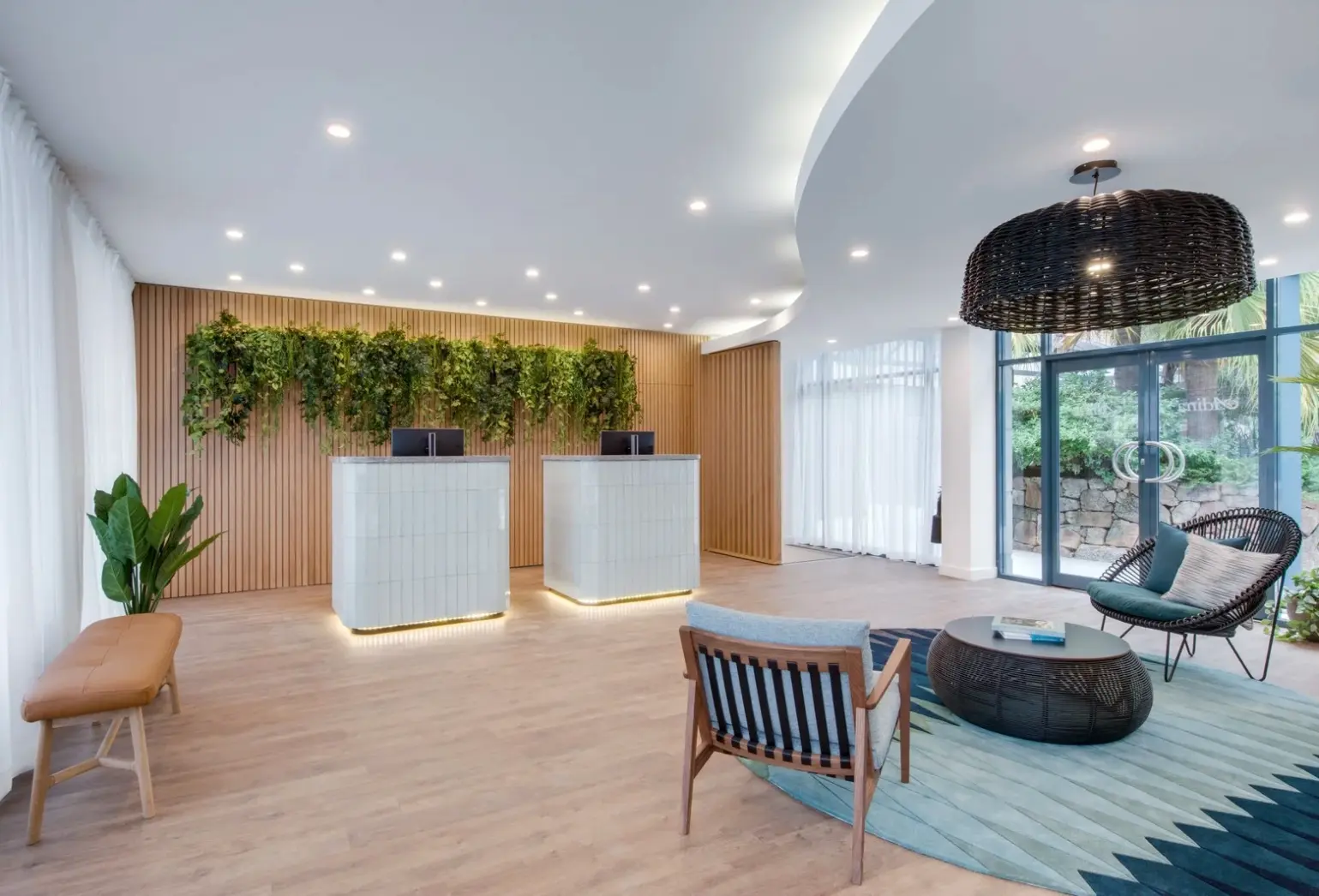 Lobby hotelu Adina Apartment Hotel Coogee Sydney
