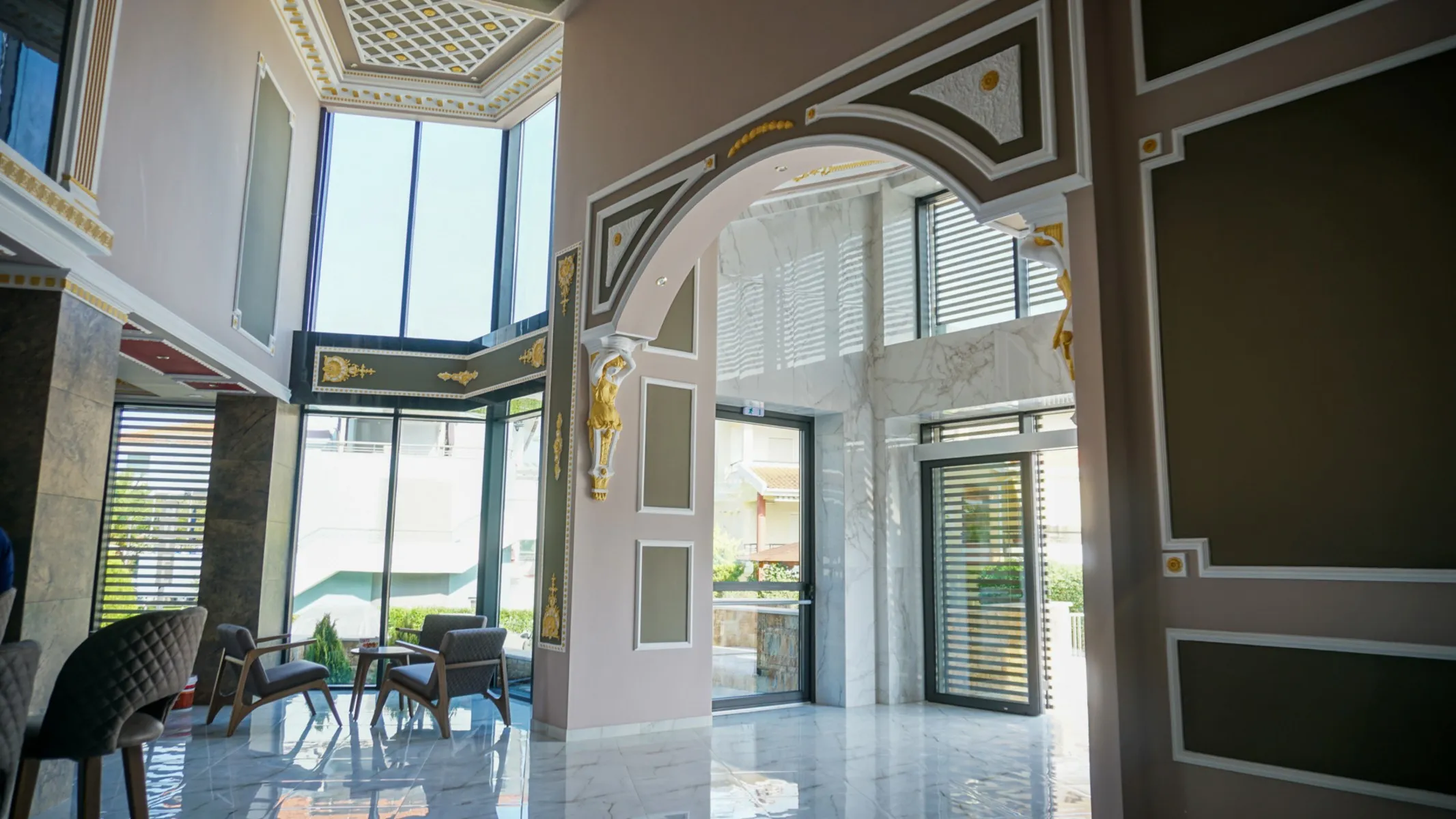 Agnes Deluxe Hotel — AGNES DELUXE HOTEL