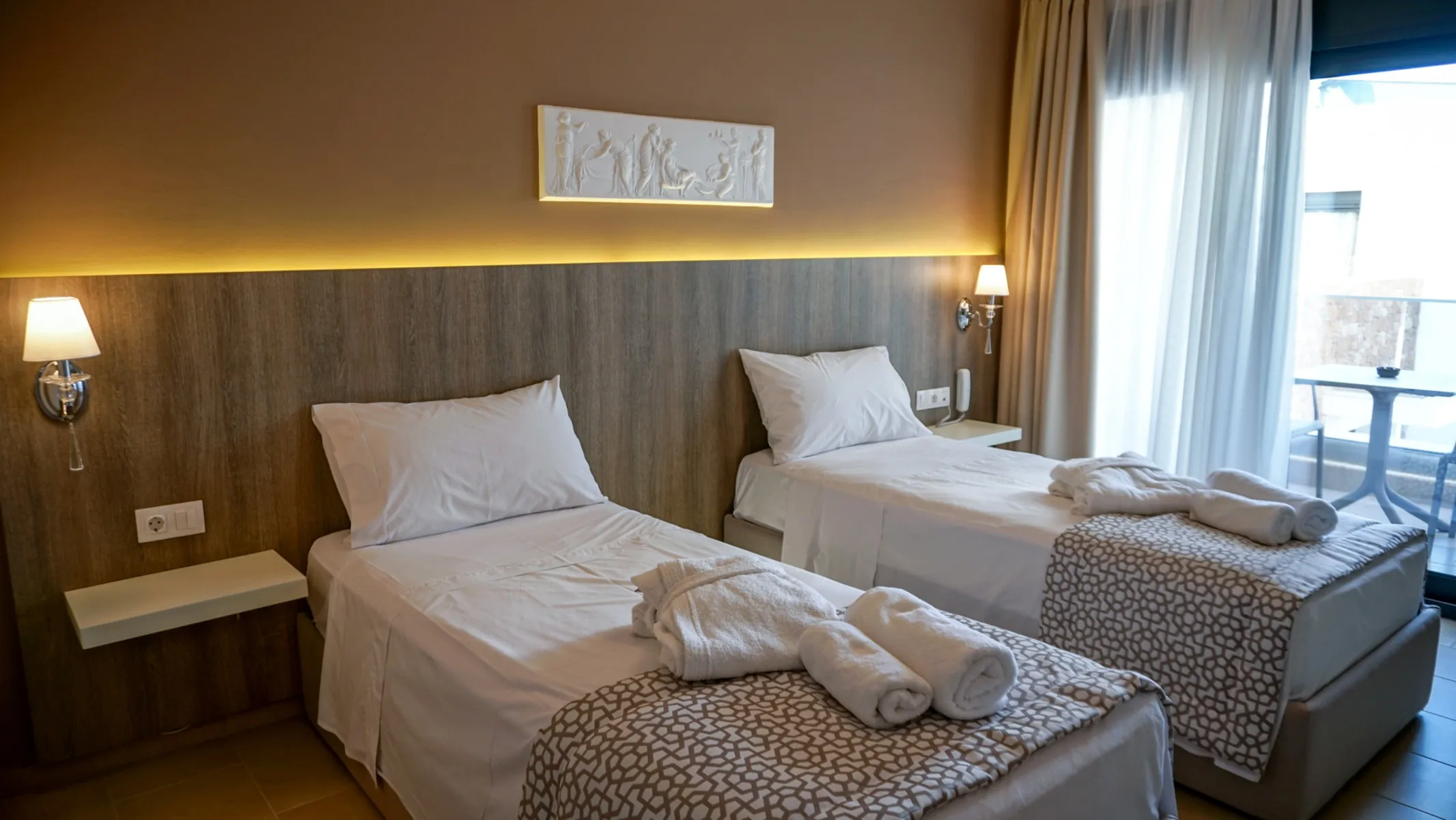 Agnes Deluxe Hotel — AGNES DELUXE HOTEL