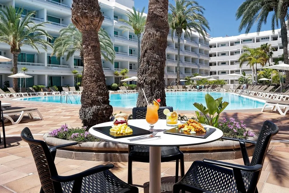 Akeah Maspalomas Broncemar — AKEAH MASPALOMAS BRONCEMAR