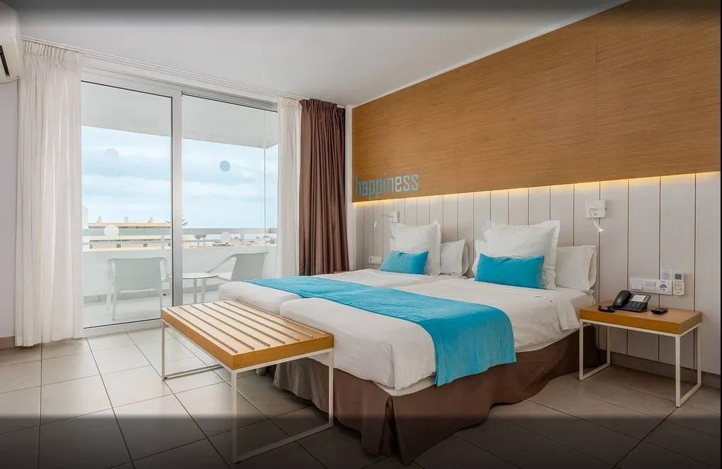 Akeah Maspalomas Broncemar — AKEAH MASPALOMAS BRONCEMAR