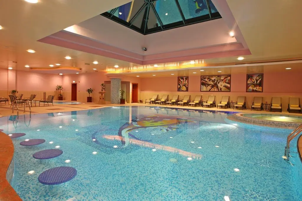 Al Raha Beach Hotel — AL RAHA BEACH RESORT