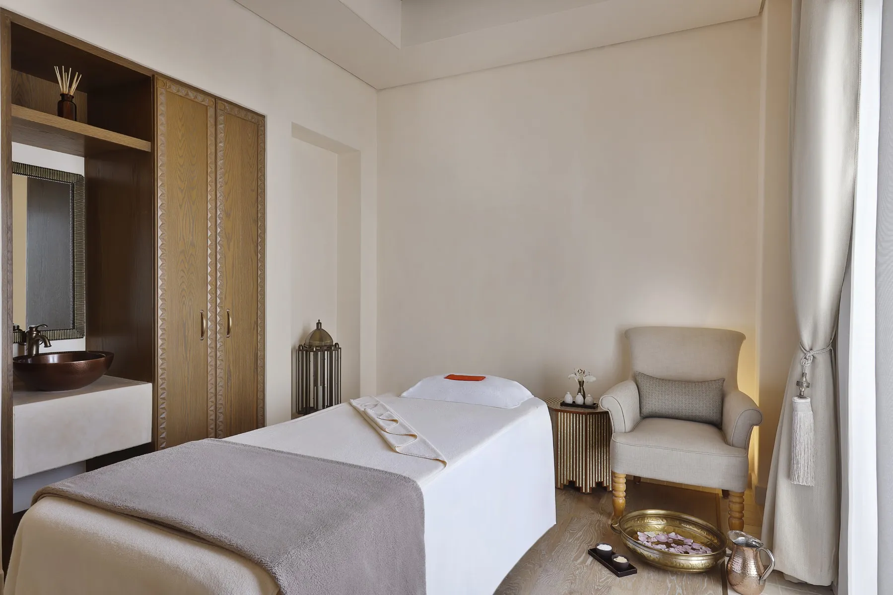 Al Wathba; A Luxury Collection Desert Resort & Spa — AL WATHBA, A LUXURY COLLECTION DESERT RESORT & SPA