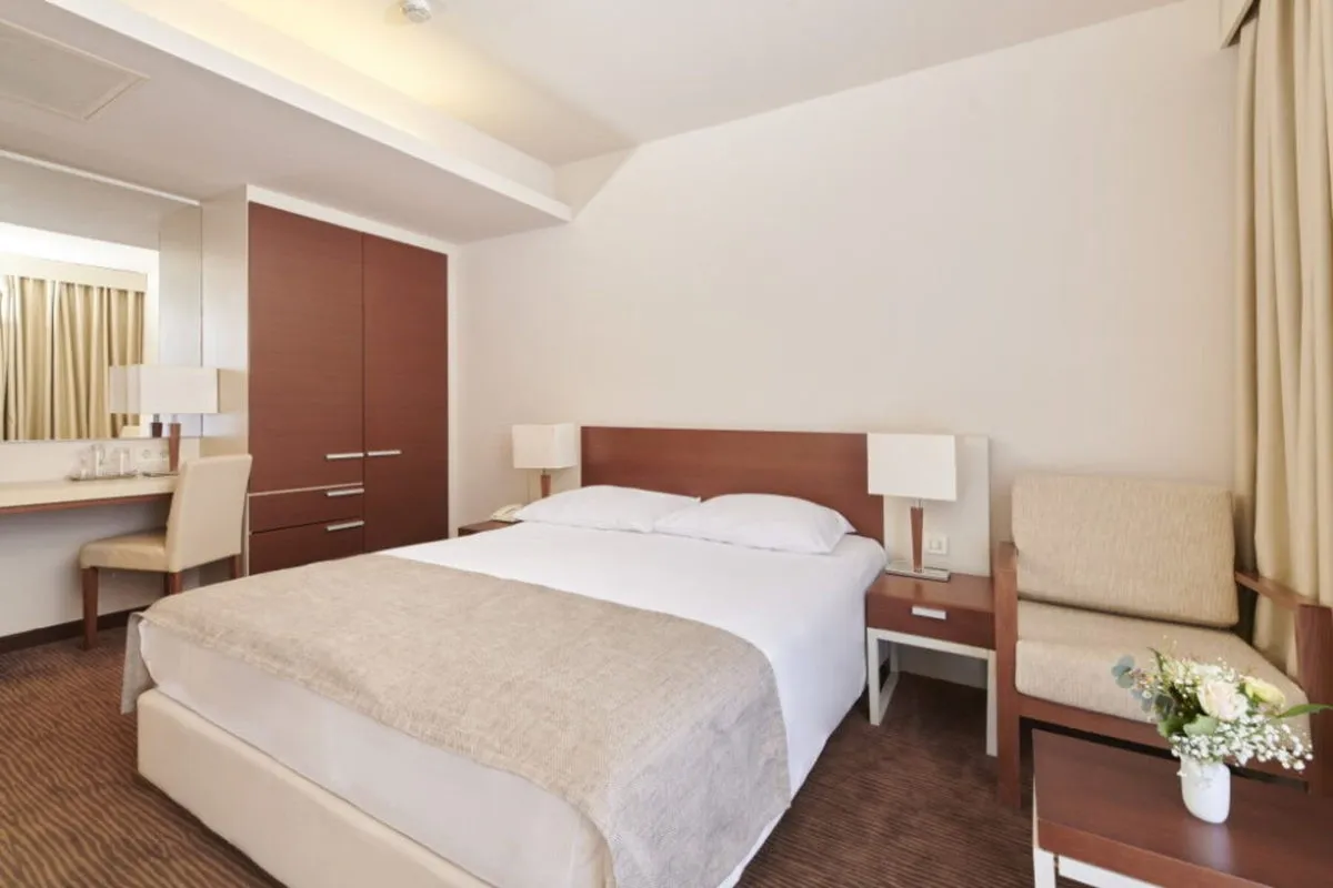 Albatros Plava Laguna — ALBATROS PLAVA LAGUNA