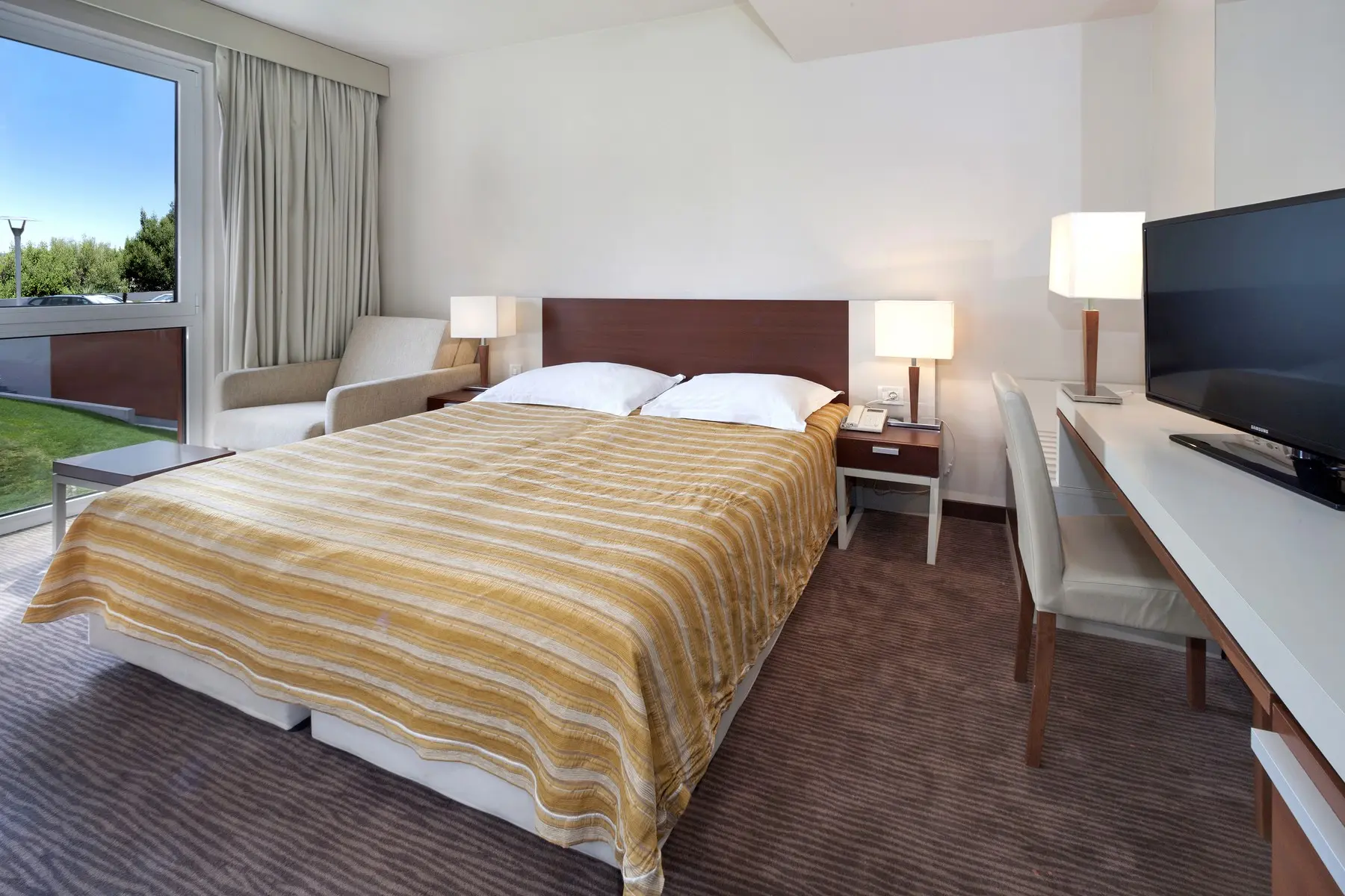 Albatros Plava Laguna — ALBATROS PLAVA LAGUNA