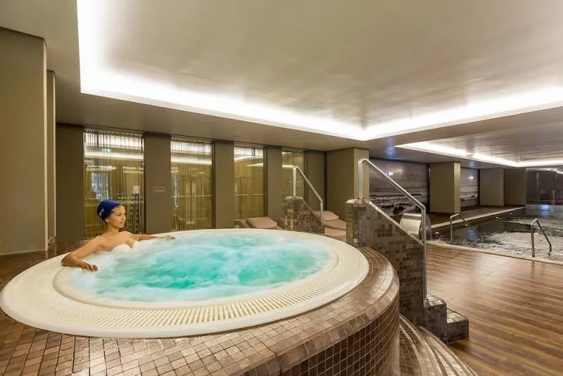 Algarve Marriott Salgados Golf Resort And Conference Center — ALGARVE MARRIOTT SALGADOS GOLF RESORT AND CONFERENCE CENTER