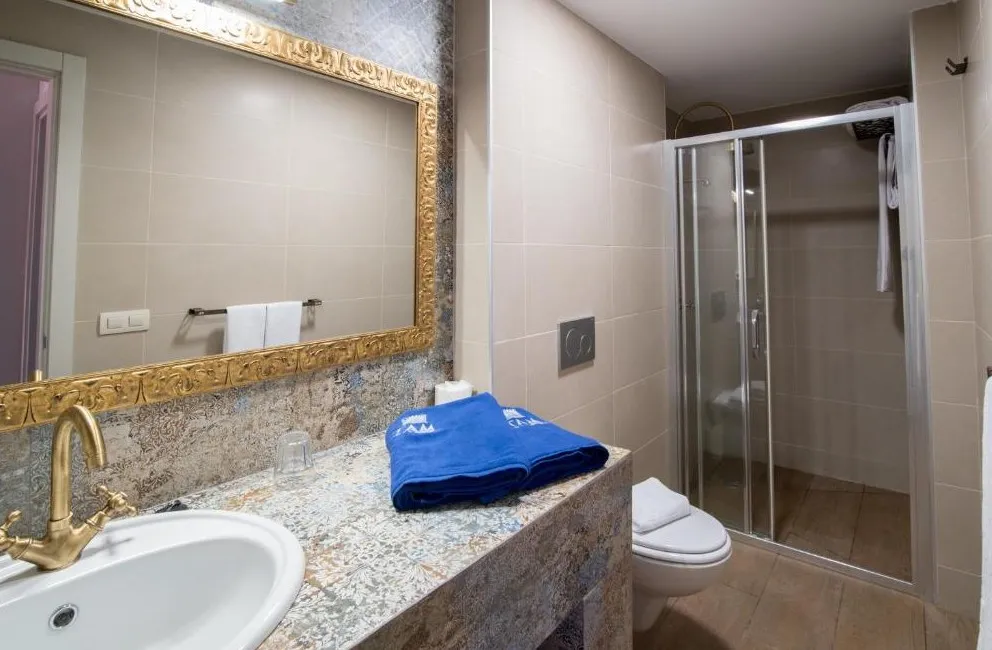 Alhambra Boutique By Tam Resorts — ALHAMBRA BOUTIQUE BY TAM RESORTS