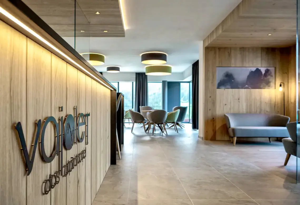 Lobby hotelu Alpinhotel Vajolet
