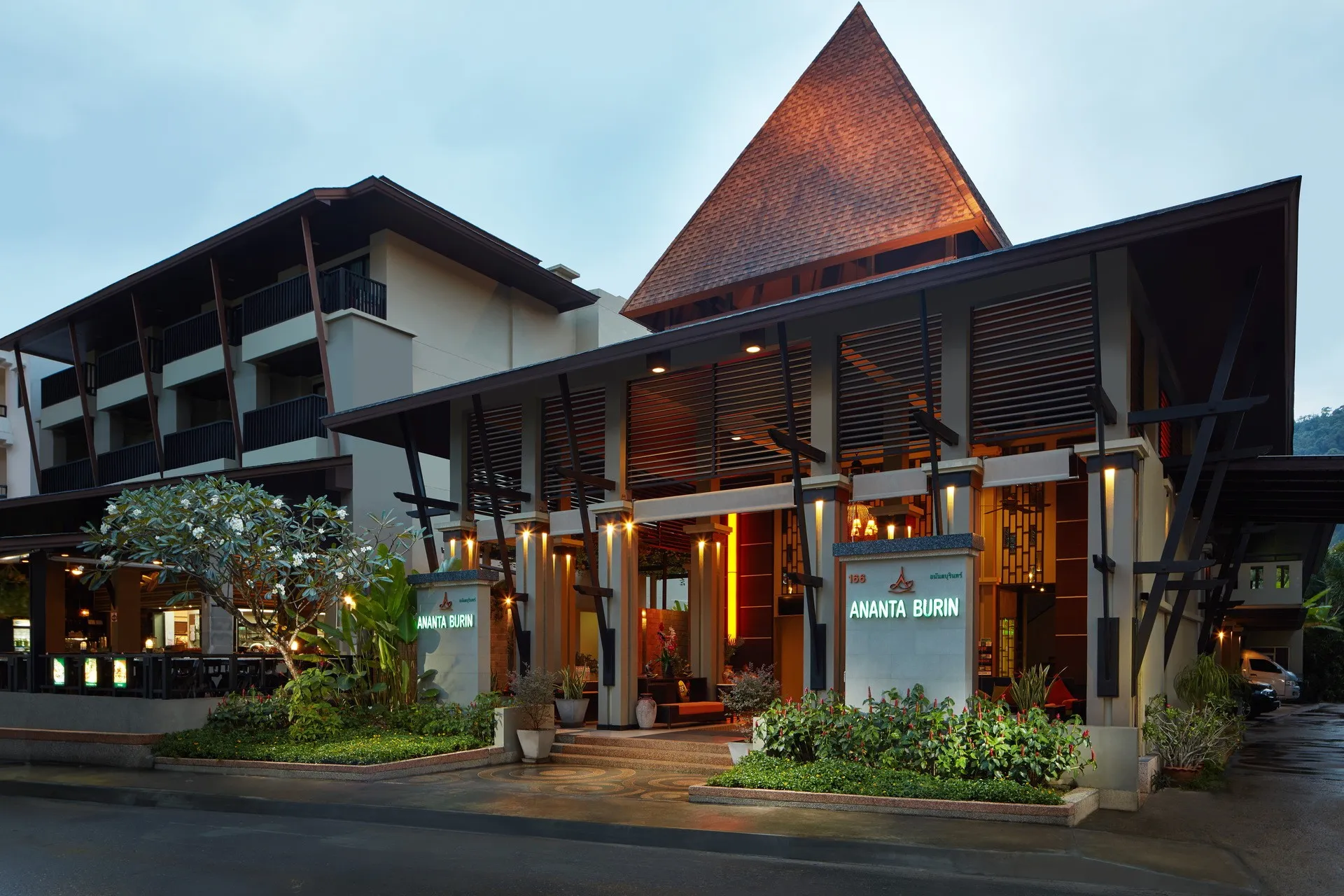 Hotel Ananta Burin Resort