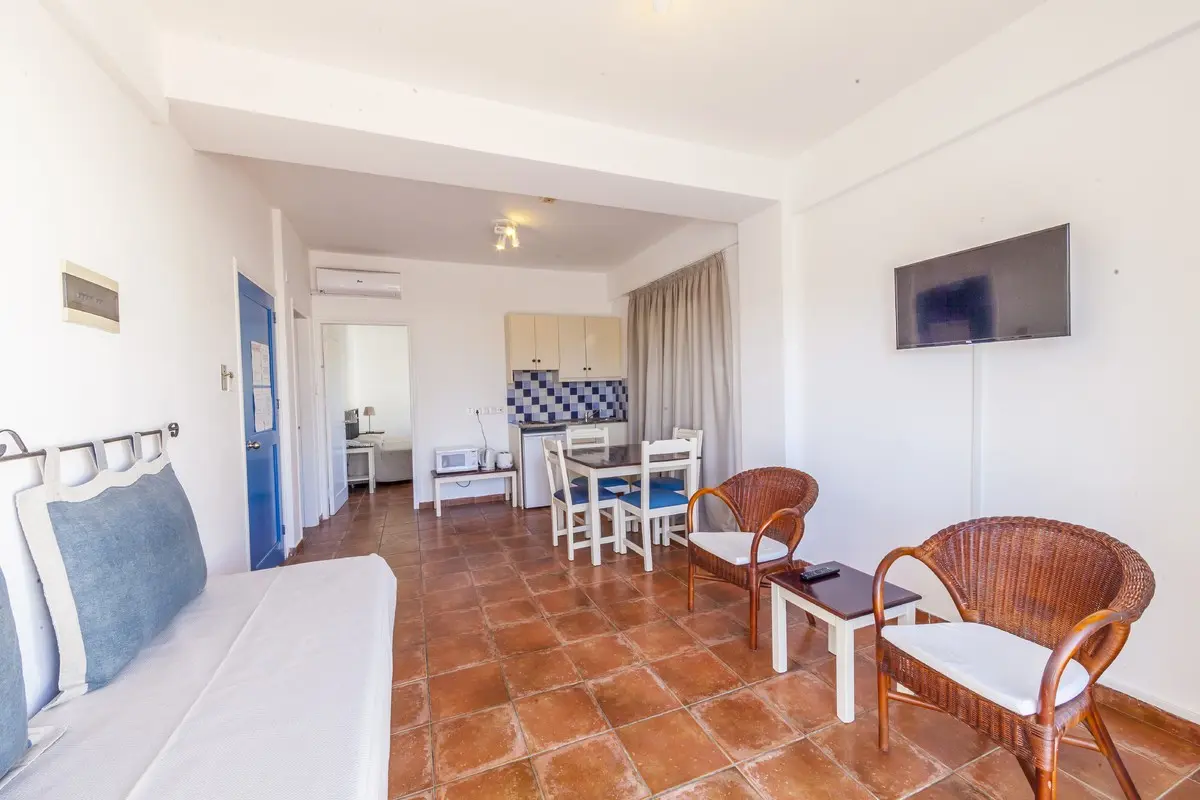 Andreotis Apartments — ANDREOTIS APARTMENTS