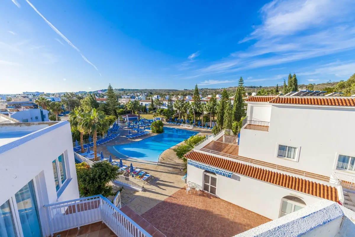 Andreotis Apartments — ANDREOTIS APARTMENTS