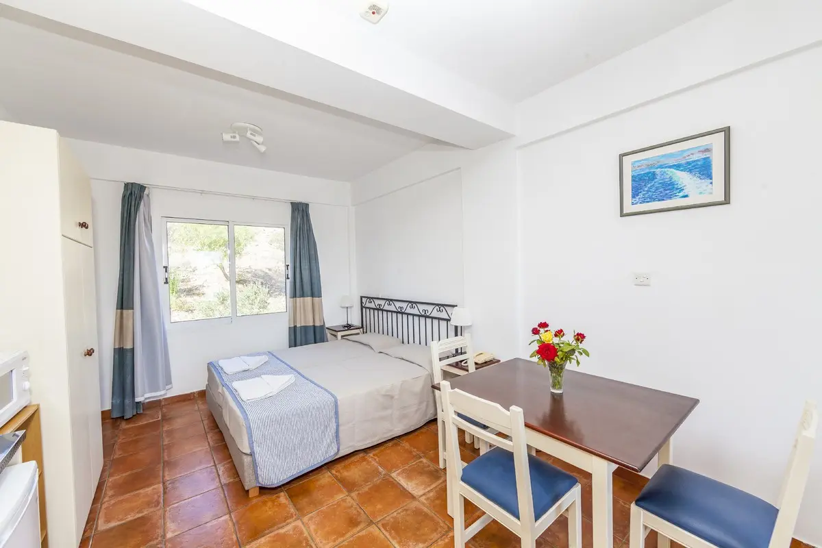 Andreotis Apartments — ANDREOTIS APARTMENTS