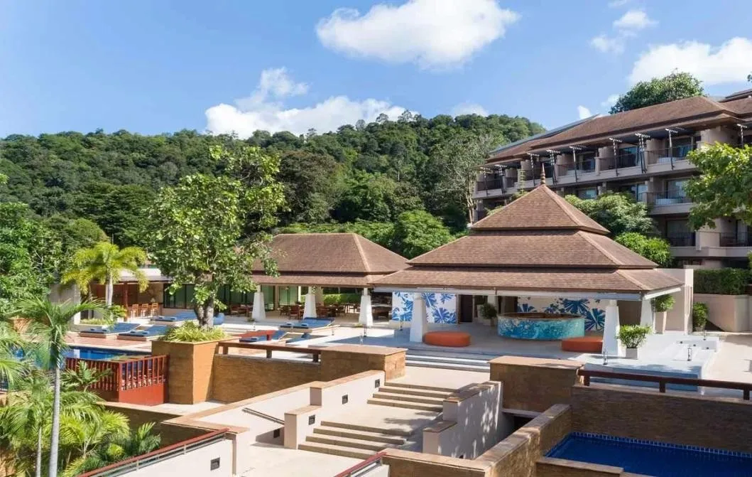 Ao Nang Cliff Beach Resort — AO NANG CLIFF BEACH RESORT