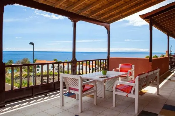 Apartamentos Cerrito — APARTAMENTOS CERRITO