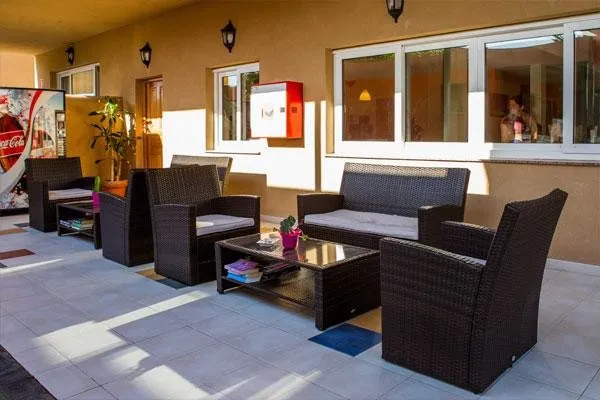 Apartamentos Cerrito — APARTAMENTOS CERRITO