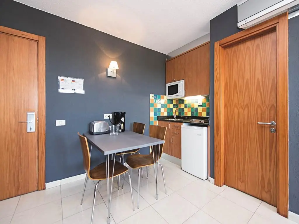 Axel Beach — AXEL BEACH