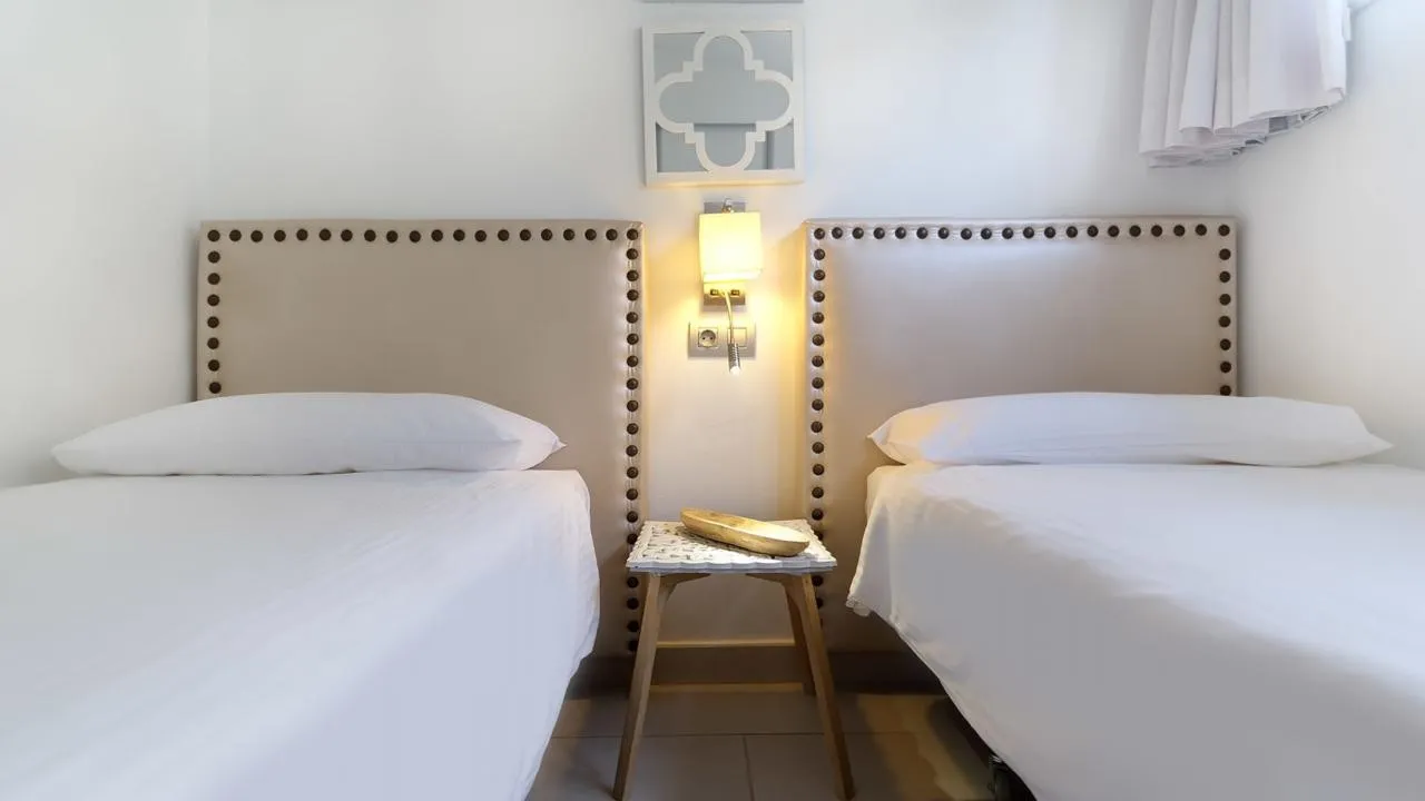 Bungalows Adonis — BUNGALOWS ADONIS