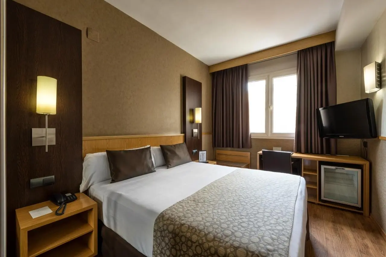 Catalonia Sagrada Familia — CATALONIA SAGRADA FAMILIA