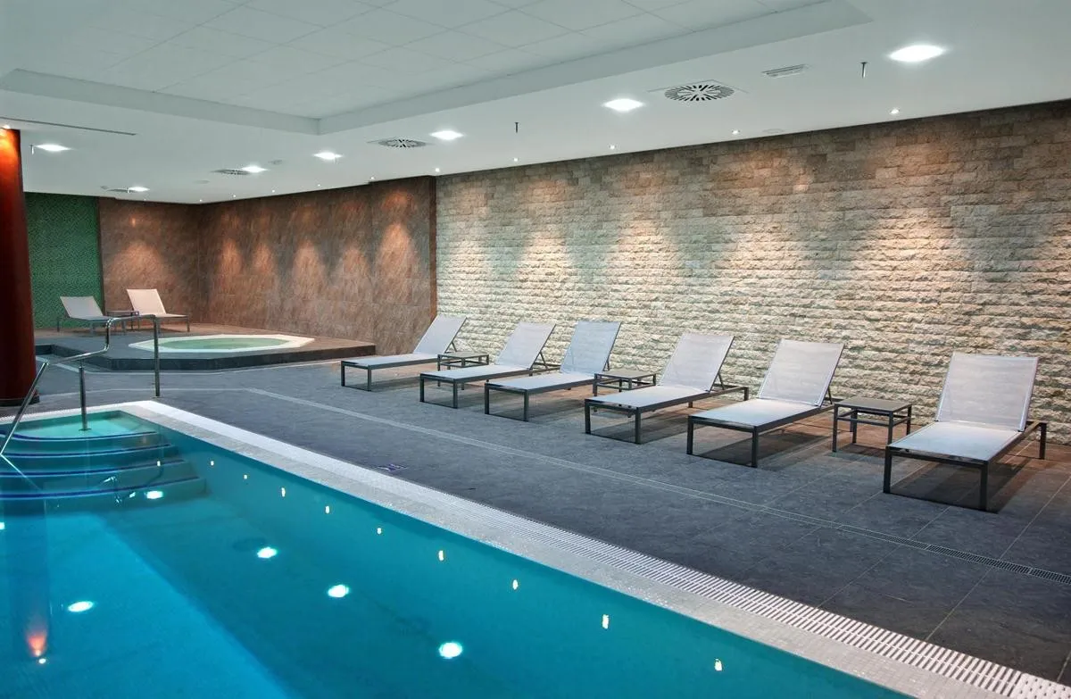 Cay Beach Sun — CAY BEACH SUN