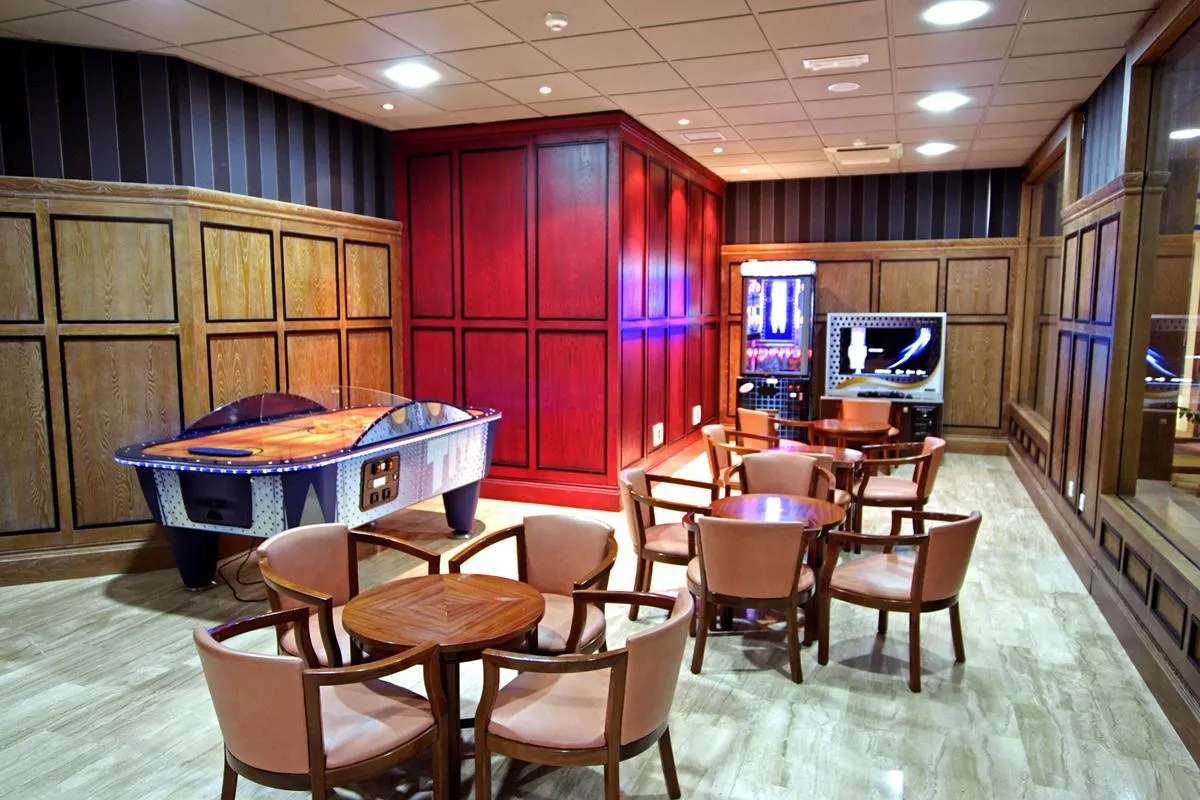 Cay Beach Sun — CAY BEACH SUN