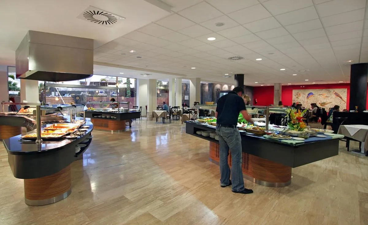 Cay Beach Sun — CAY BEACH SUN