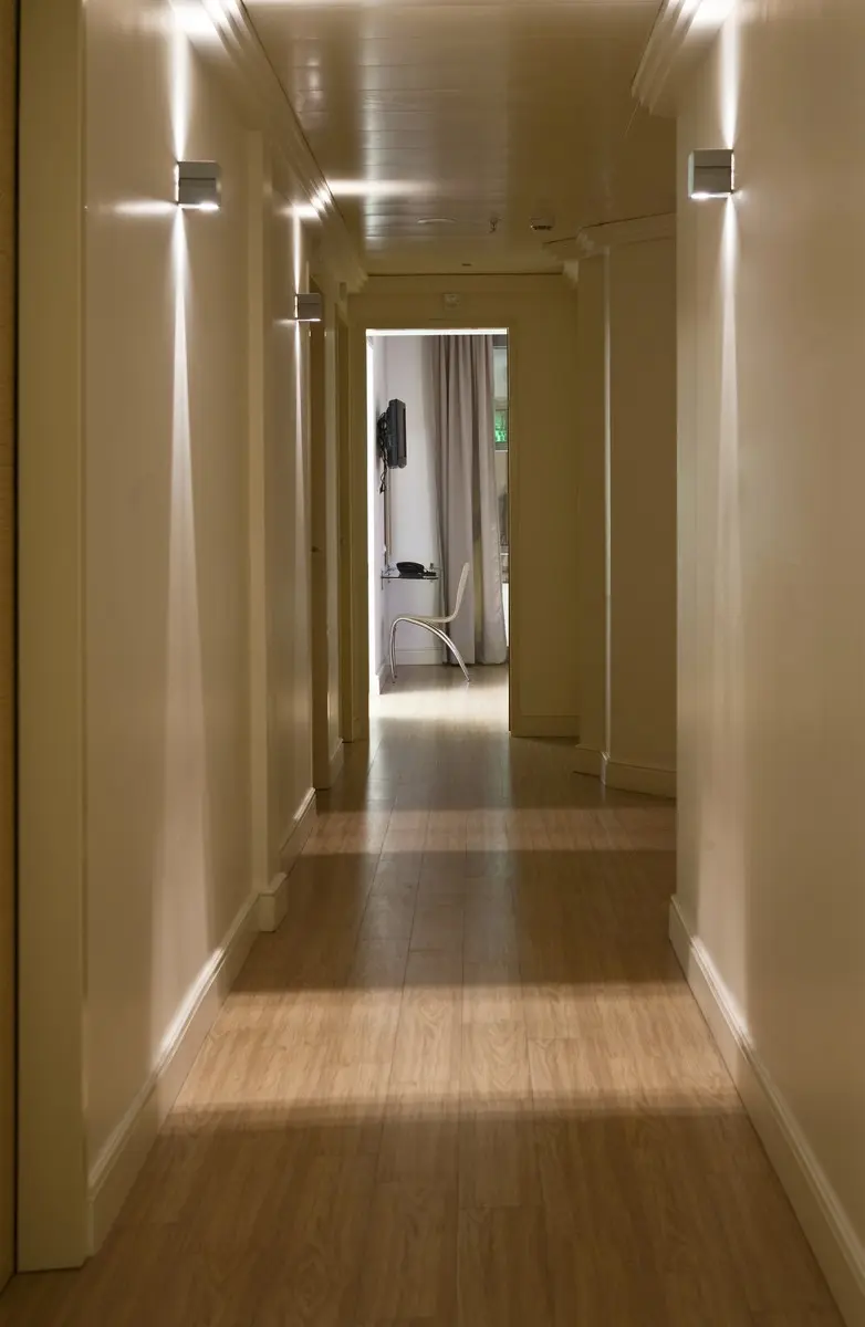 Chic Hotel — CHIC HOTEL