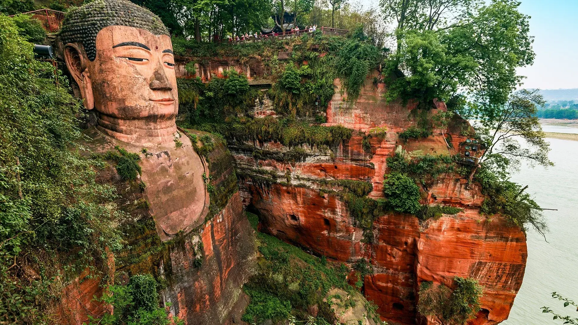 Chiny: wyprawa w głąb historii, natury i tradycji